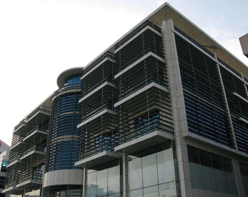 Curved louvres, Dubai