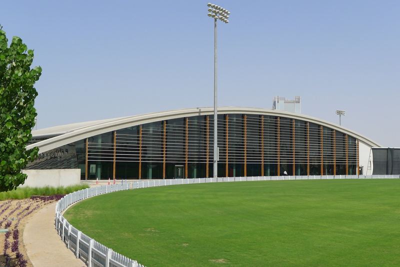 Sports hall, Curved vertical louvres